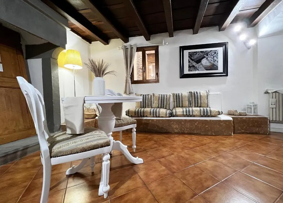 La Piccola Maison-1